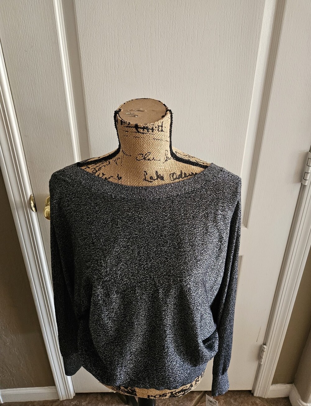 NWT☆ INC/Macy's Top, Size Large, Brand NEW!